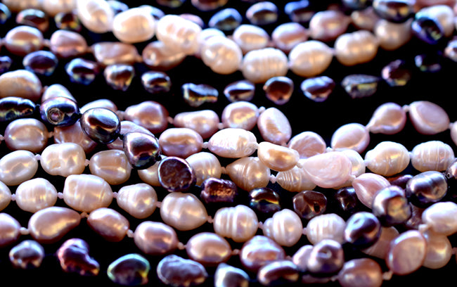 freshwater pearl beads closeup