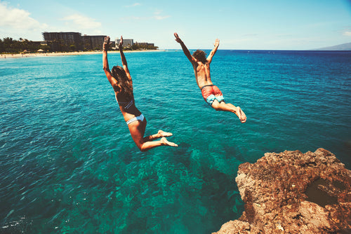 pair cliff jumping