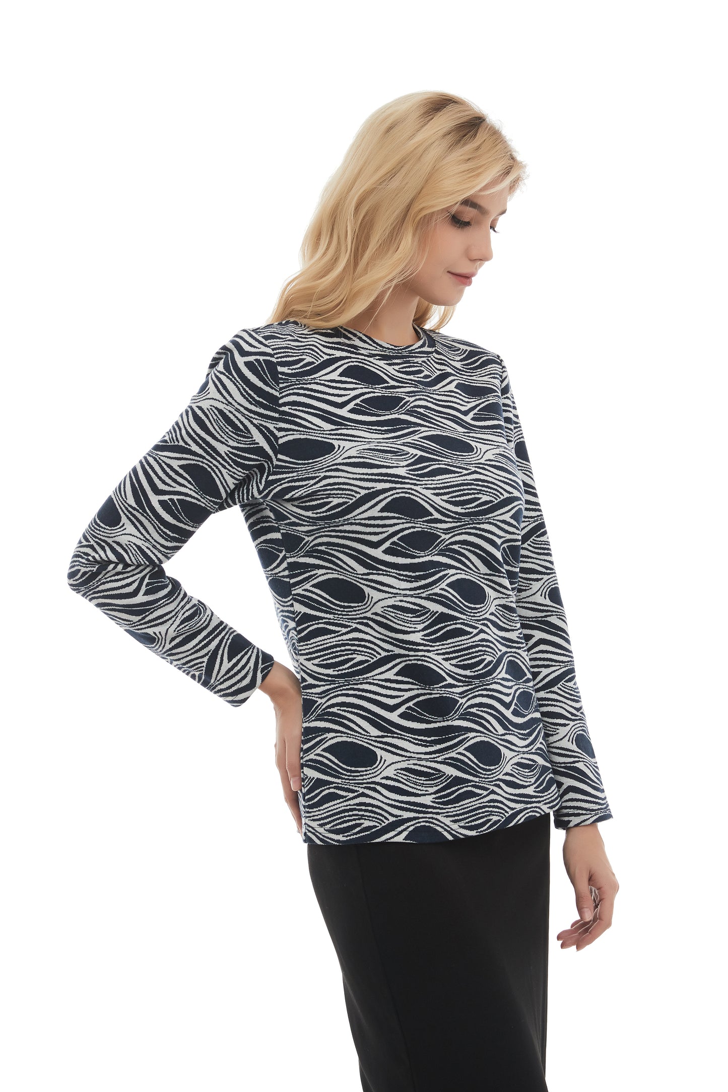 Monochrome Print Long Sleeve Sweater - alamaud