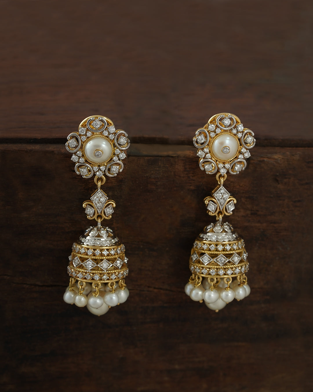 Tarika Gold and Diamond Earrings – Artisanal Fine Jewellery | AURUS