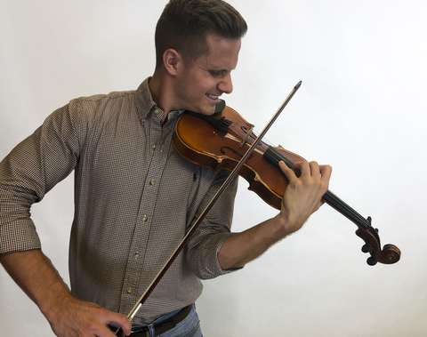 Top-5 Violin-Playing-Mistakes-That-Lead-to-Injury-2