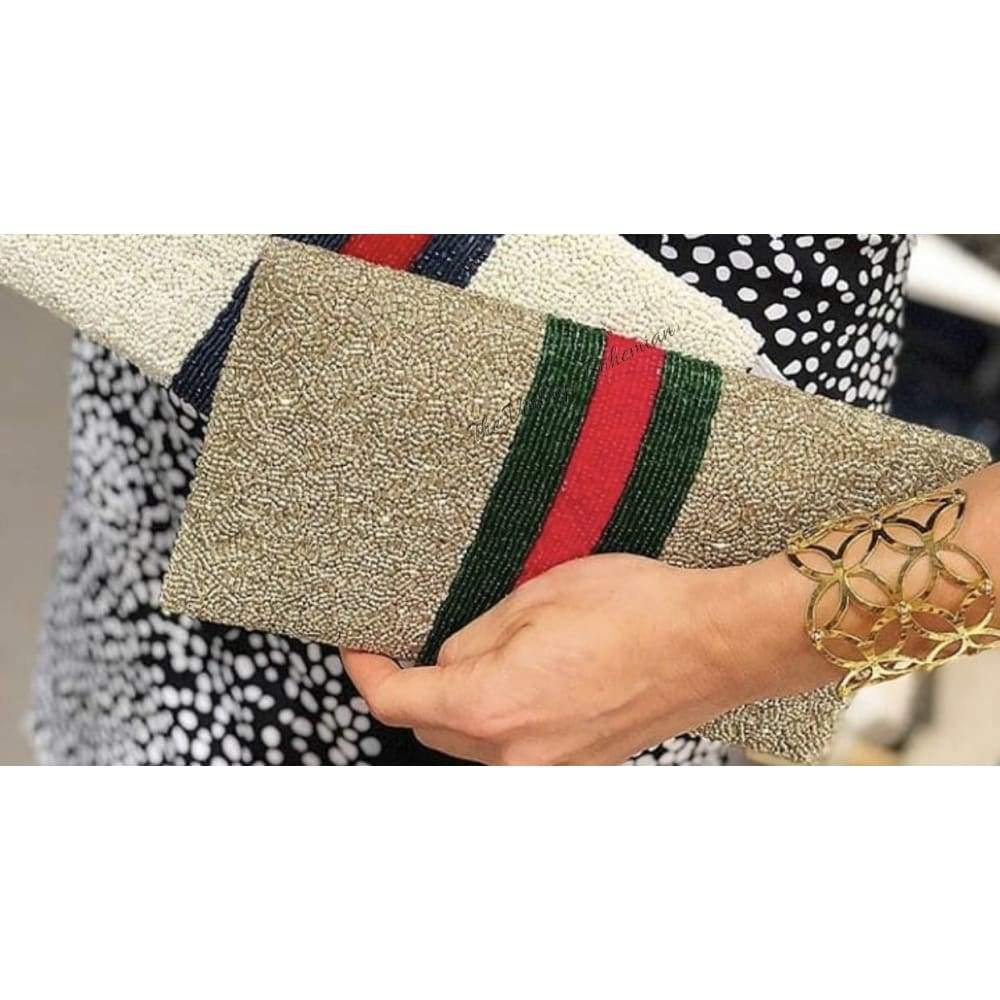 moyna clutch