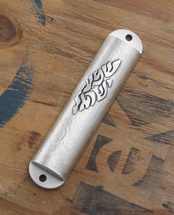 Sterling silver plated mezuza. Suitable for 12 cm parchment Length: 16 cm Width: 3 cm