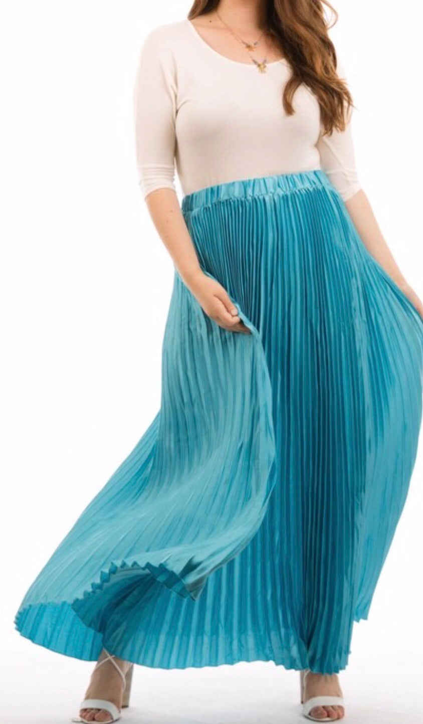 plus size pleated maxi skirt