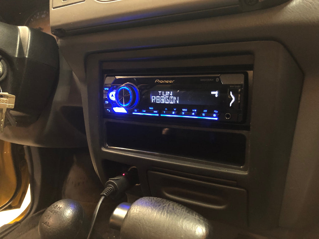 Pioneer mvh-s312bt nissan xterra pathfinder