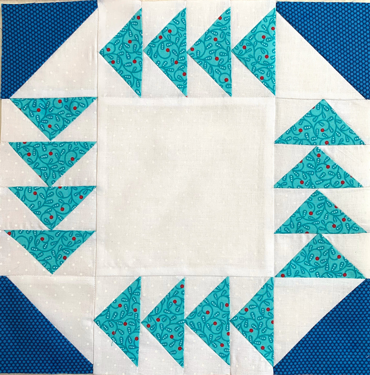 how-to-make-the-fox-and-geese-quilt-block-bobbin-in-quilts