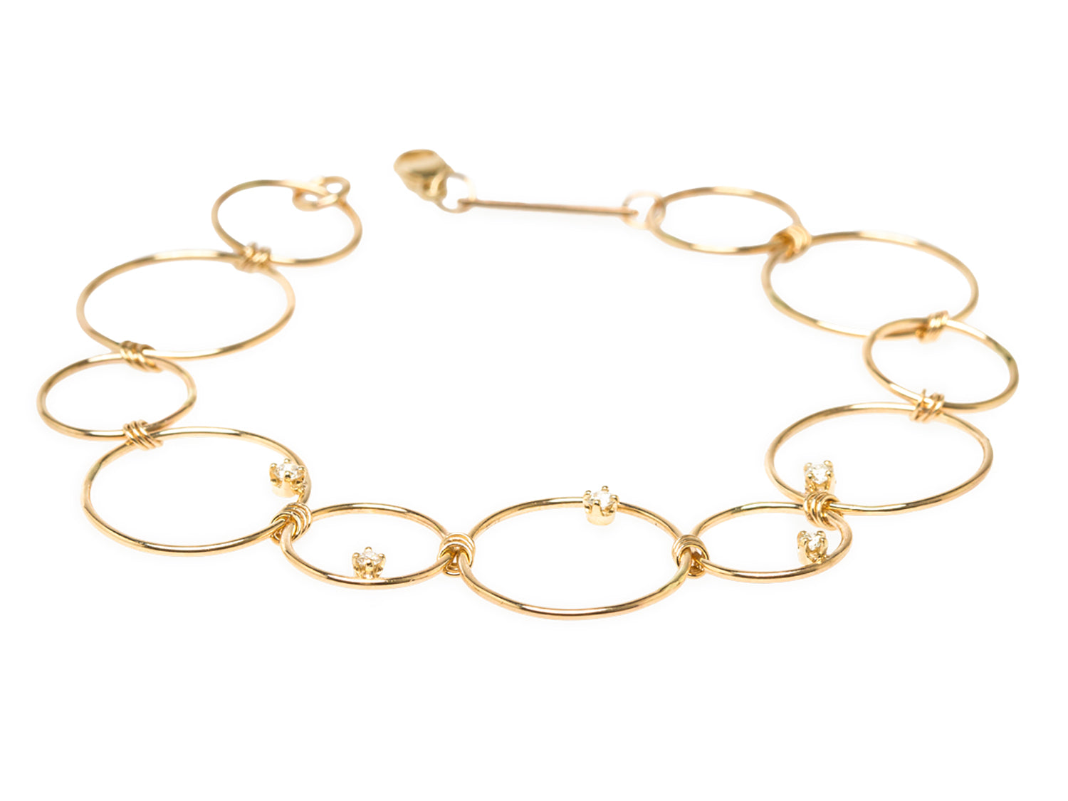 Prong Diamond in a Circle Bracelet