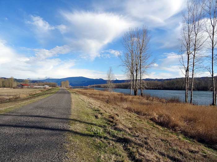 Washougal Dike Trail