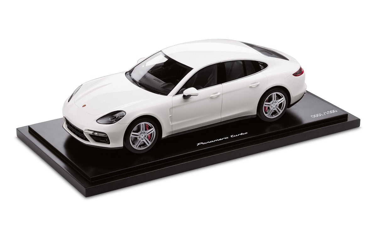 1:18 Porsche Panamera Diecast Metal Model Car Toy Collection Gift New in Box 