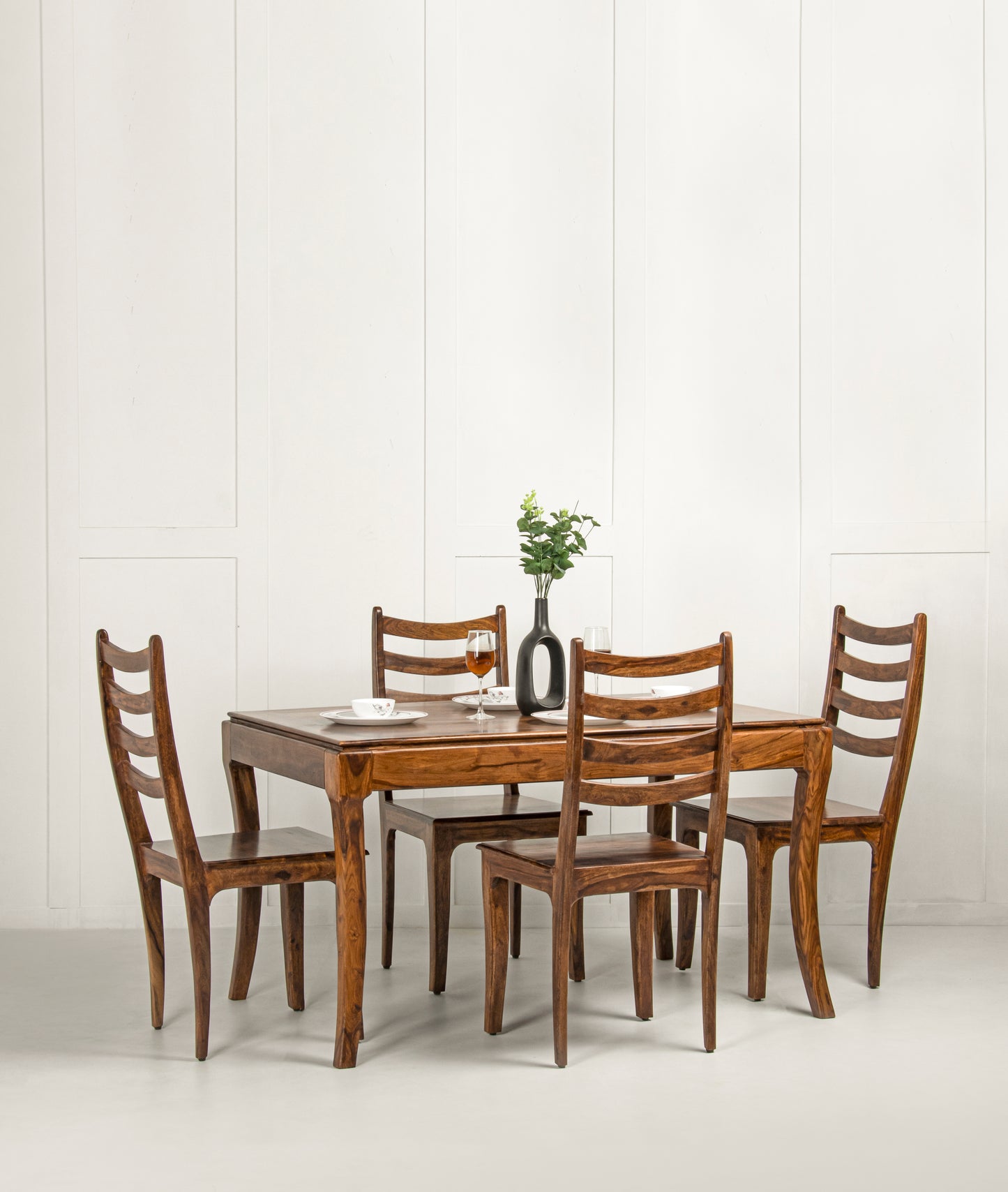 Revant Dinning Set