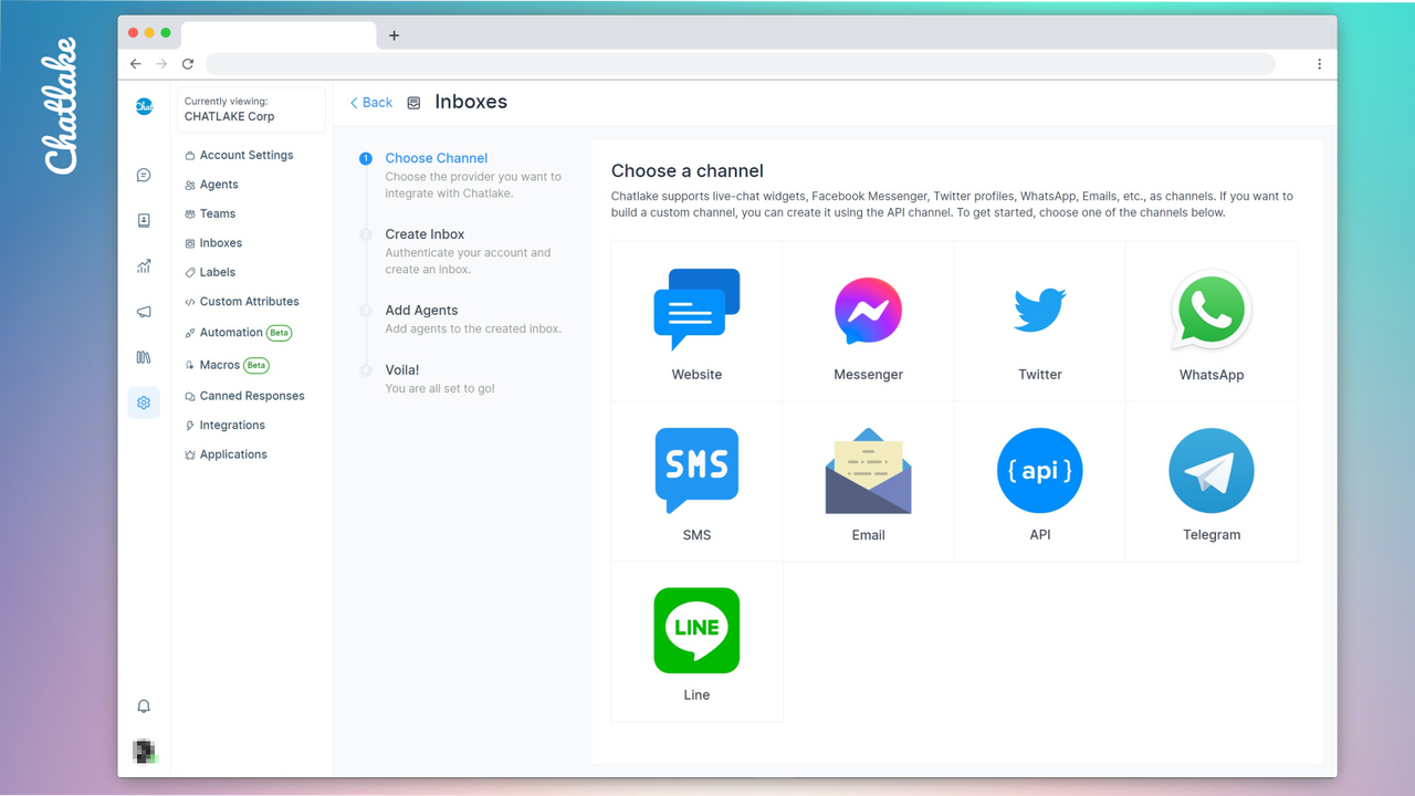 Integreert Webchat, Messenger, WhatsApp, Twitter, Instagram 