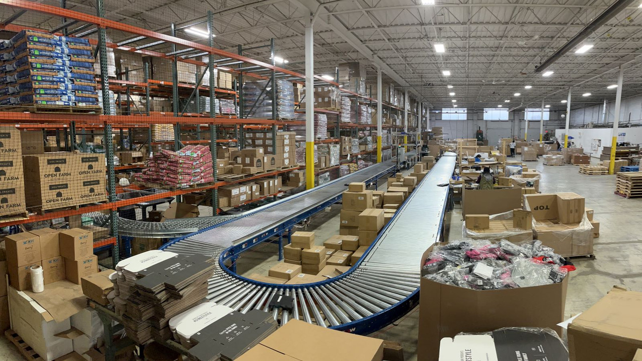 Linha de envio na Northland Fulfillment