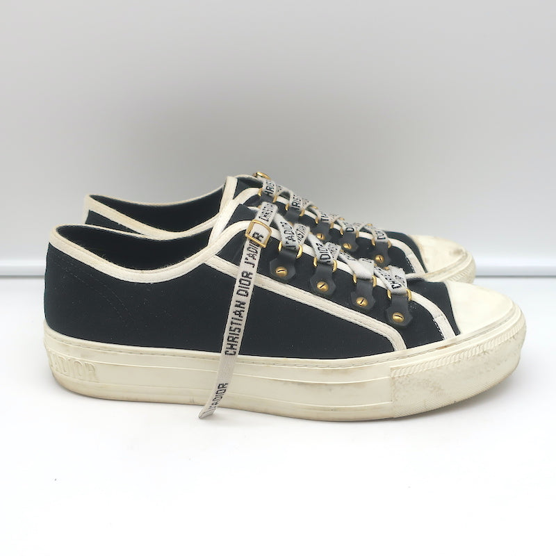 Louis Vuitton White Patent Leather and Blue Denim Monogram Sneakers Size  8.5/39 - Yoogi's Closet