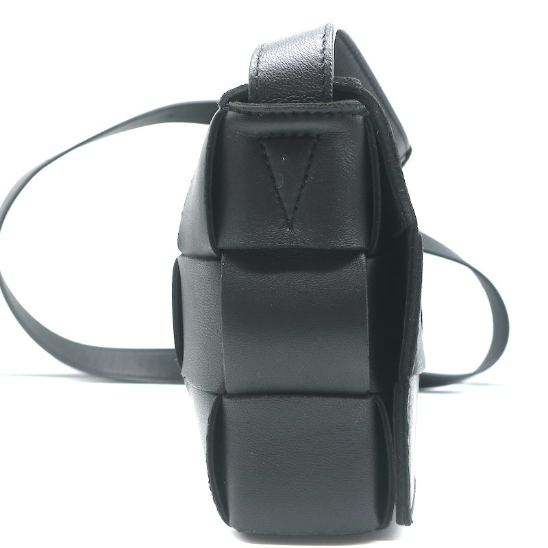 Bottega Veneta Pre-owned Intrecciato Leather Crossbody Bag - Black