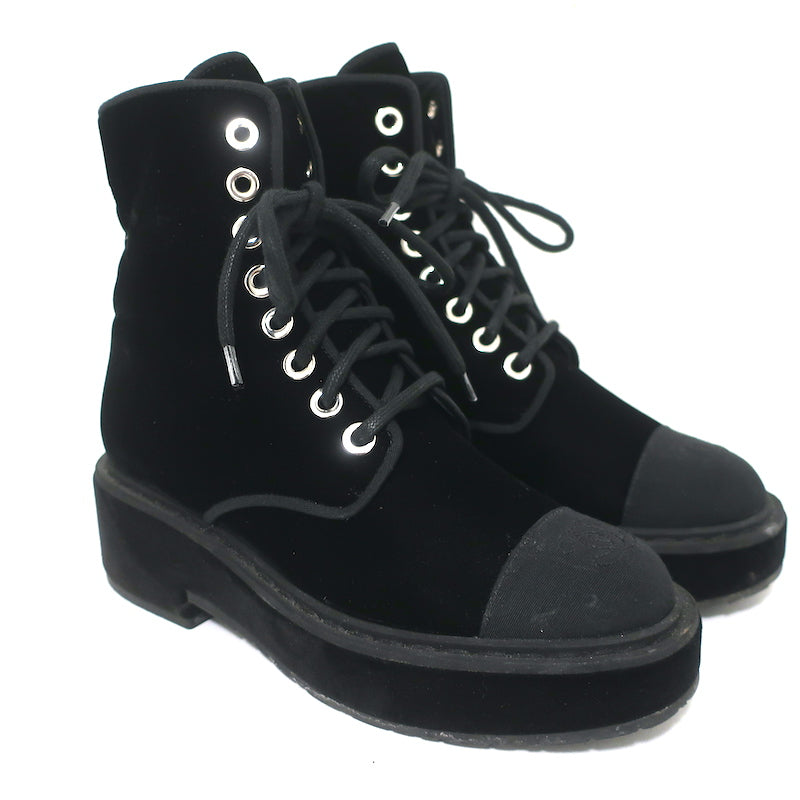 Chanel 17B CC Cap Toe Combat Boots