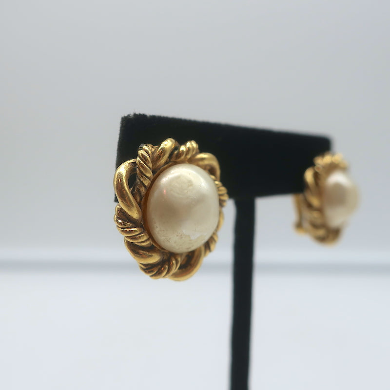 CHANEL Vintage Classic Braided Gilt Metal Pearl Clip-On Earrings