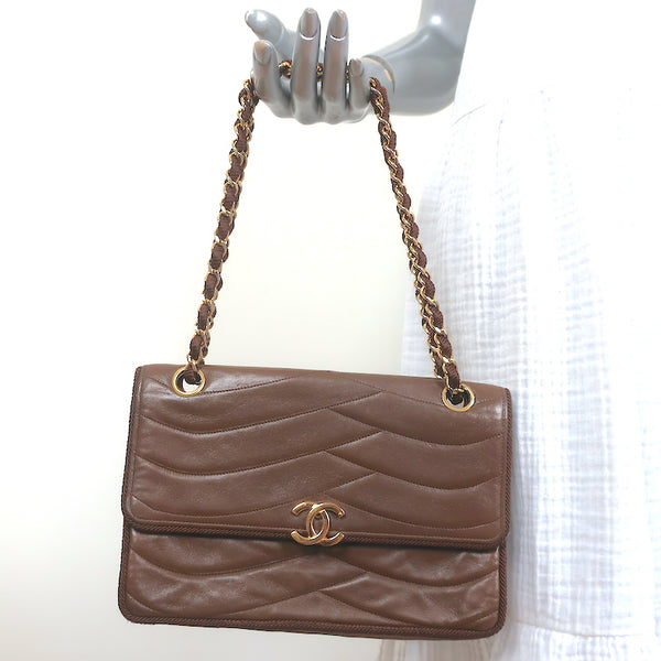 Vintage Chanel 2.55 CC Shoulder Bag Brown Rope-Trim Wavy Stitch Leather