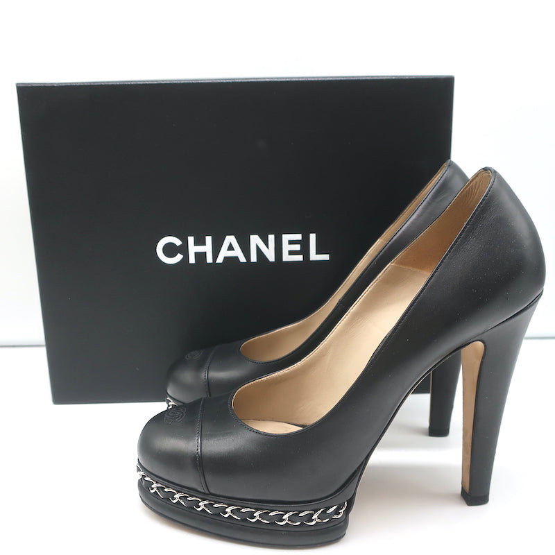 CHANEL high heels in beige and black smooth lamb leather size 355C   VALOIS VINTAGE PARIS