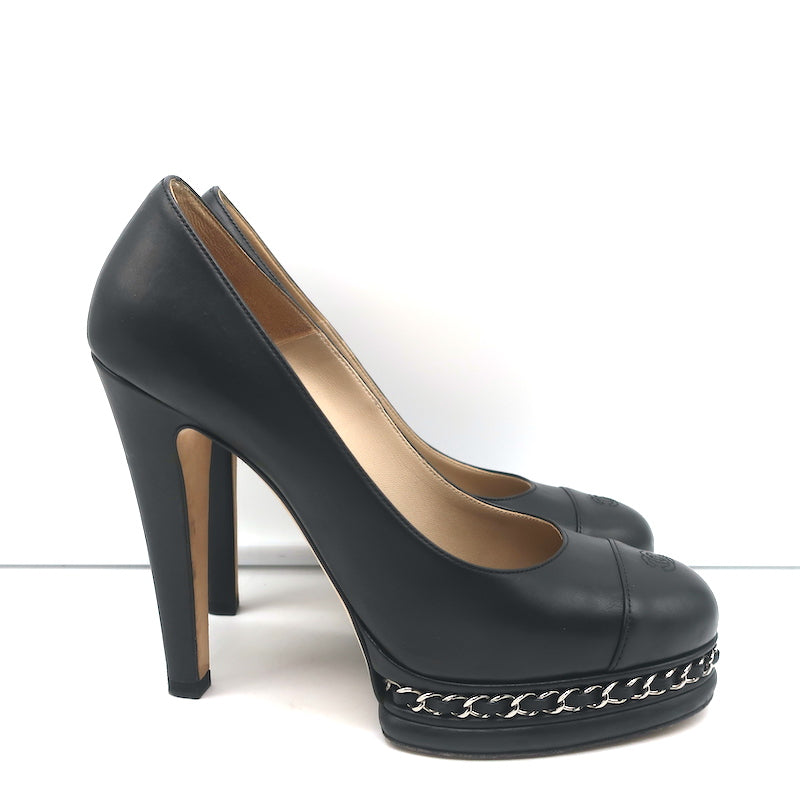 Chanel 15C CC Cap Toe Chain-Trim Pumps Black Leather Size 38 Platform Heels