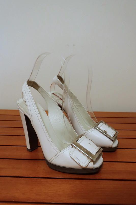 Prada Buckle Slingback Sandals White Leather Size  Open Toe Platfo –  Celebrity Owned