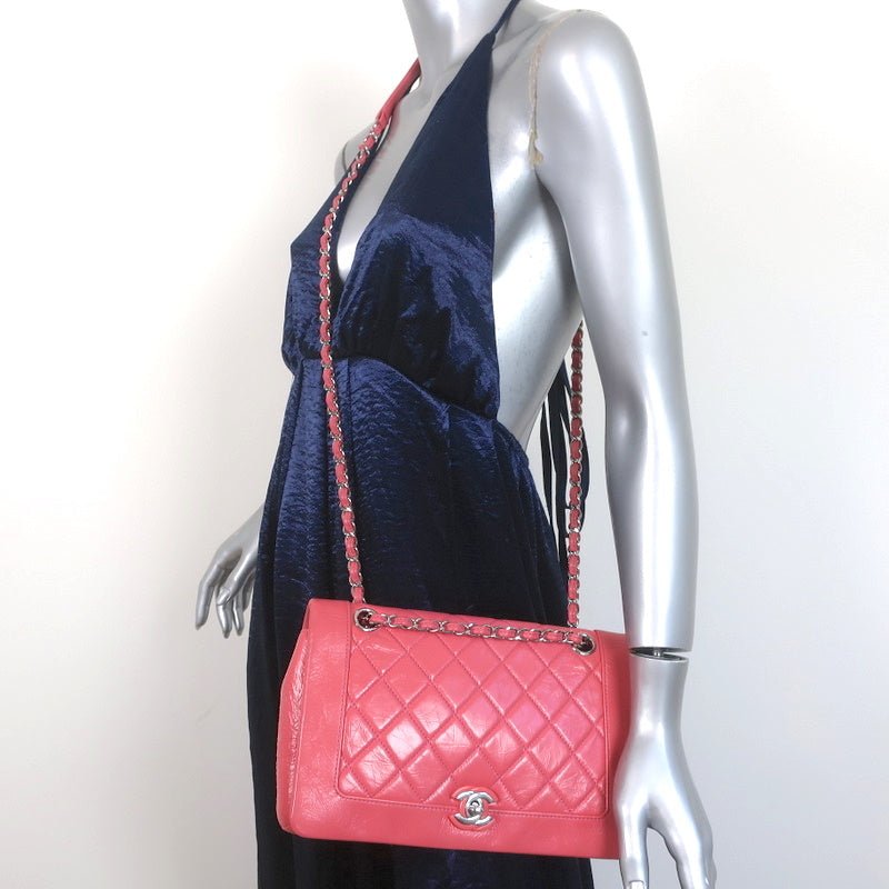 Chanel Pre-owned 2009 Mademoiselle Lock Tweed Shoulder Bag - Pink