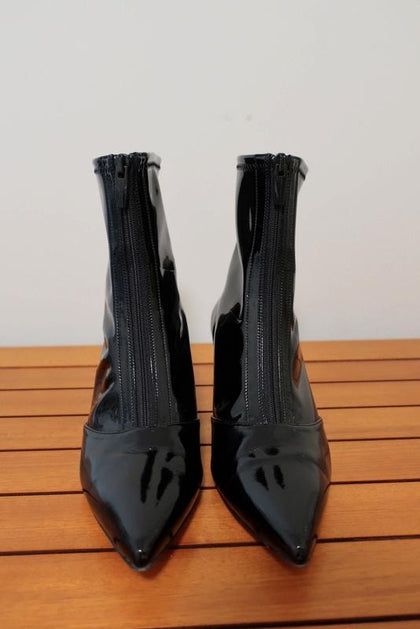 Gianvito Rossi Zip-Front 55 Ankle Boots Black Vinyl Size 36.5