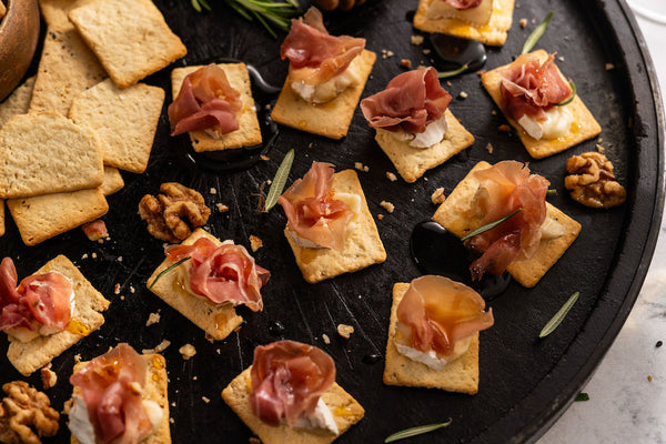 Biscuit Crackers with Brie & Prosciutto & Honey