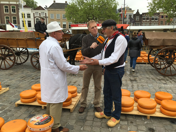 Verhandlung auf dem Käsemarkt in Gouda