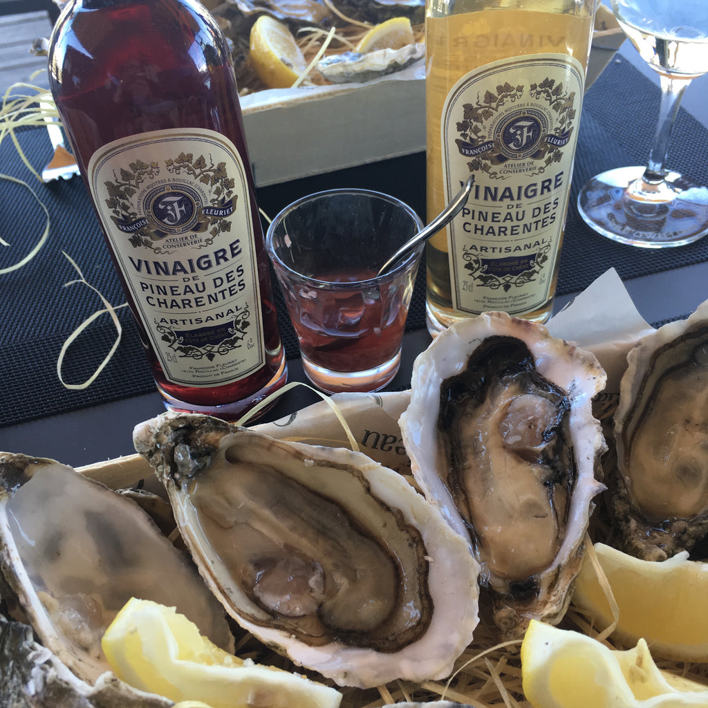 Oysters with vinegar from Pineau de Charentes