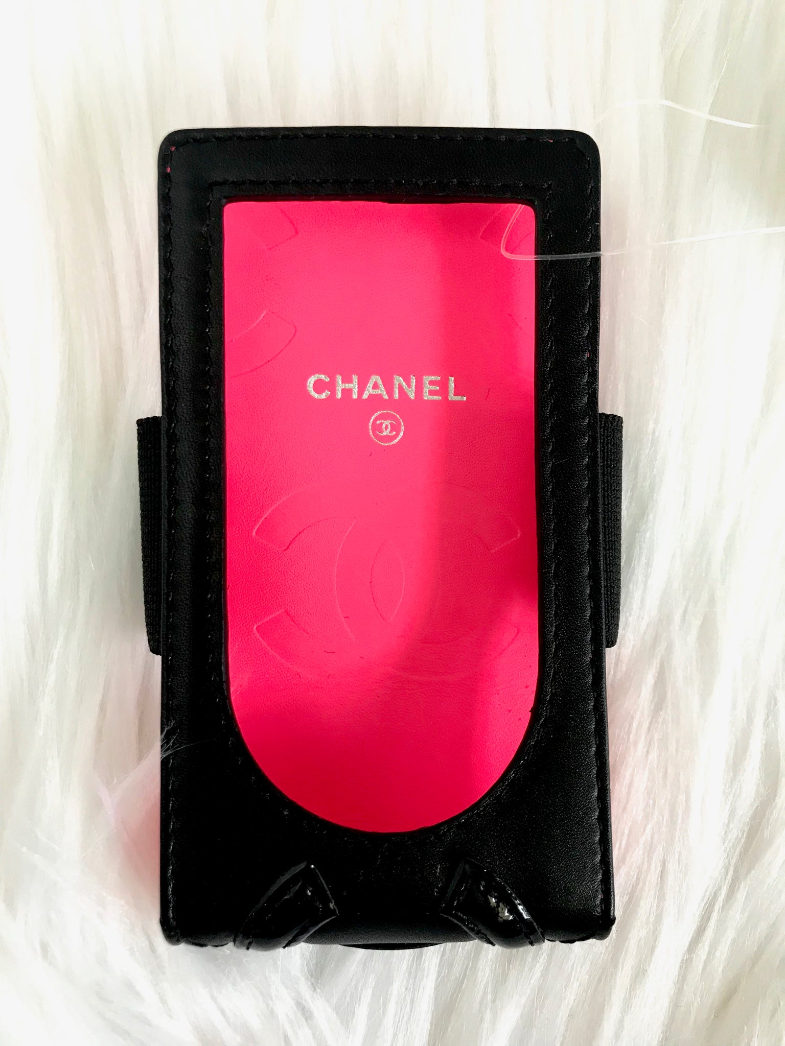 ipod case chanel