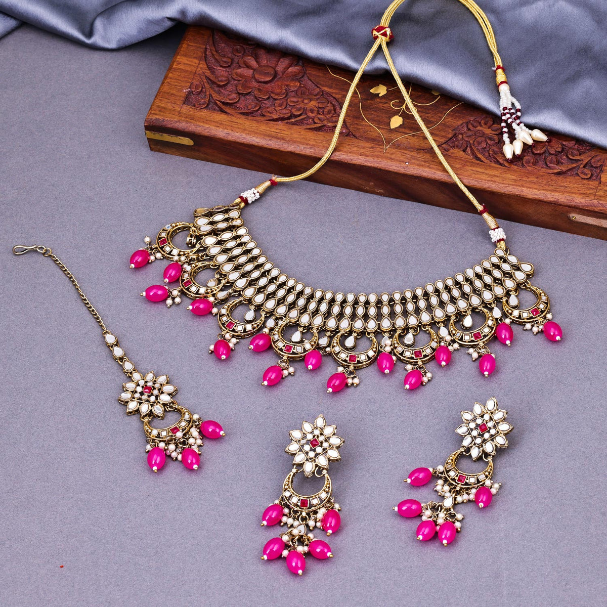 Sukkhi Pink Gold Plated Mirror & Pearl Choker Necklace Set For Women –  Sukkhi Wholesale