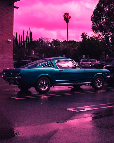 Synthwave 80s cars 