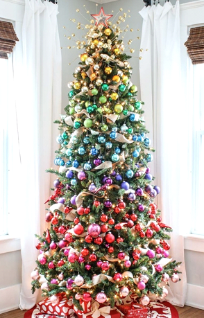 Christmas Tree Trends of 2021: Keep it Trendy or Traditional?