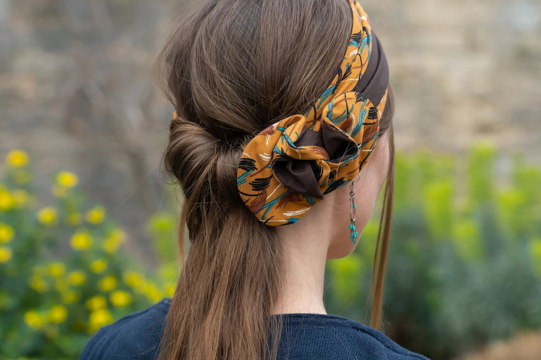 Coiffure avec bandeau cheveux 