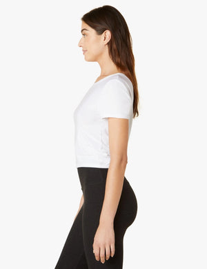 
                  
                    Load image into Gallery viewer, Featherweight Twist Out Tee Beyond Yoga
                  
                
