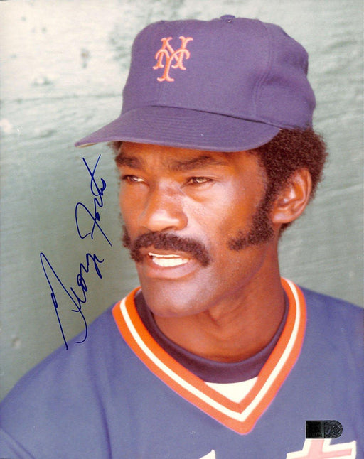 George Foster Signed 8x10 New York Mets Photo (AIV AA13594) — RSA