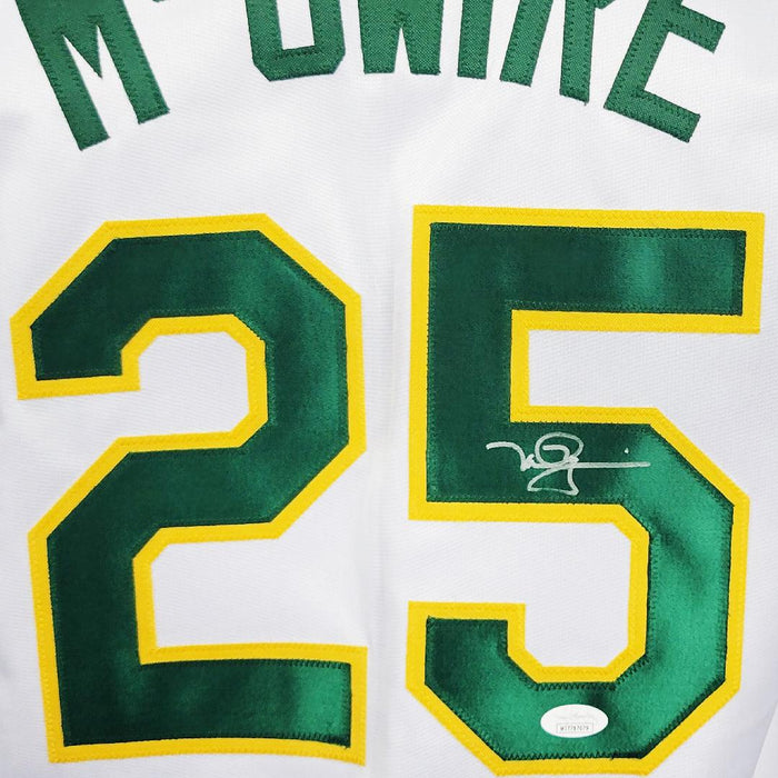 Mark McGwire OAKLAND A'S 8x10 Color Photo Action BP Jersey