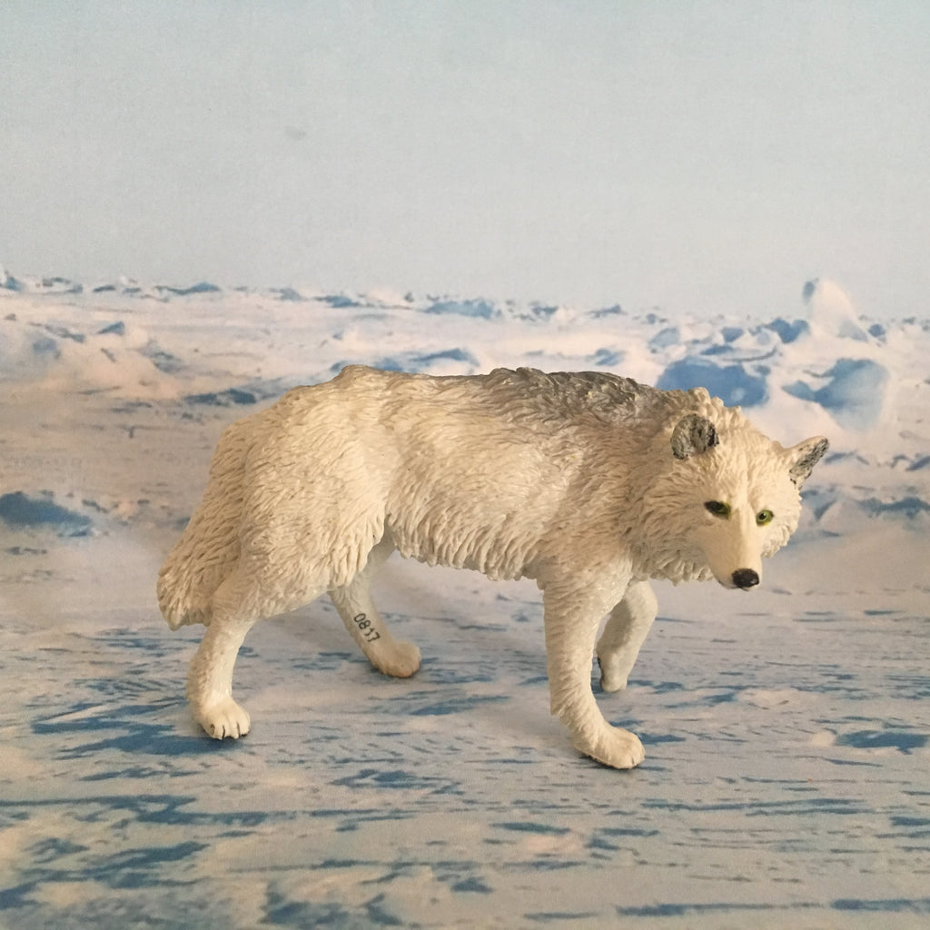 arctic wolf figurines