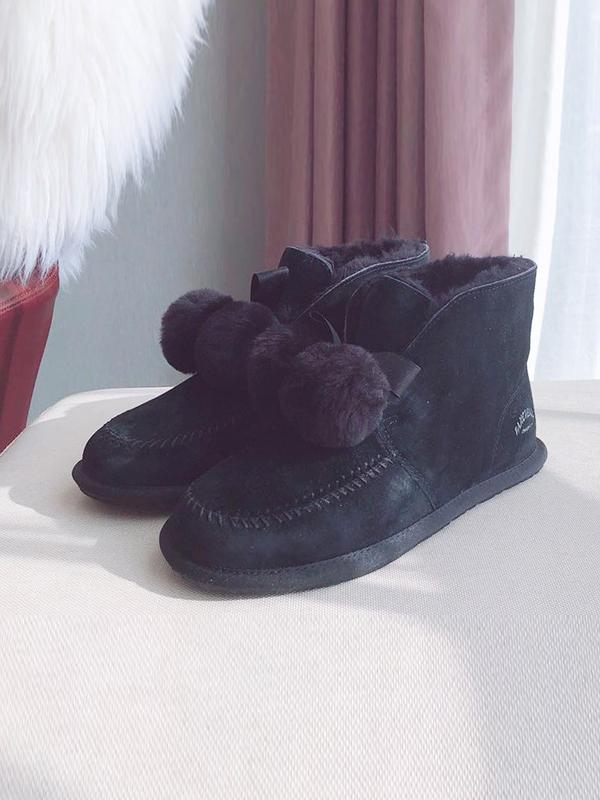 uggs with fur ball