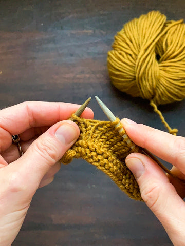 increasing a stitch in knitting