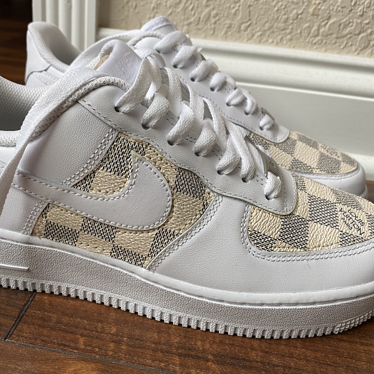 nike air force one checkered