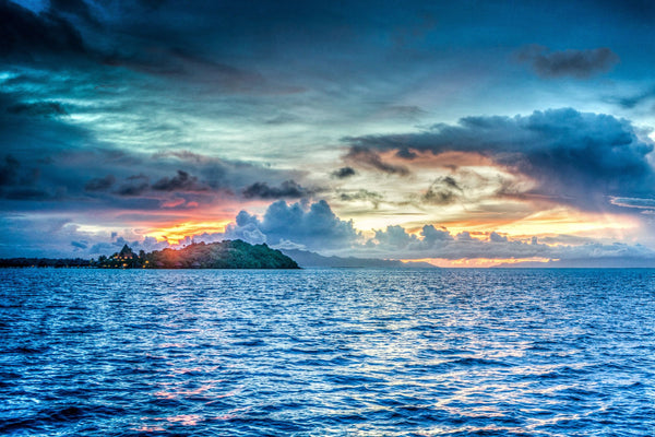 Mysterious Sea and Sky 