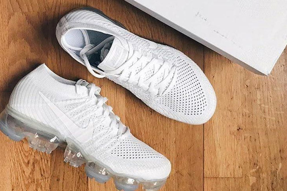 how to clean white nike flyknit