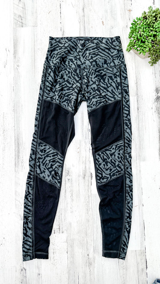 Lululemon Run Inspire Crop II Luxtreme Leggings (4) – The Wandering  Wardrobe Truck