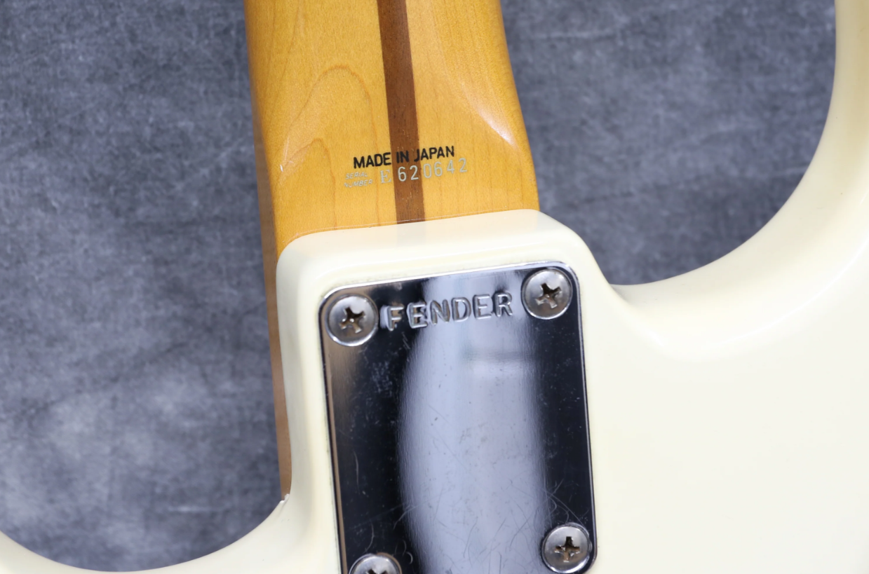 1984-87 Fender Stratocaster (Made in Japan)