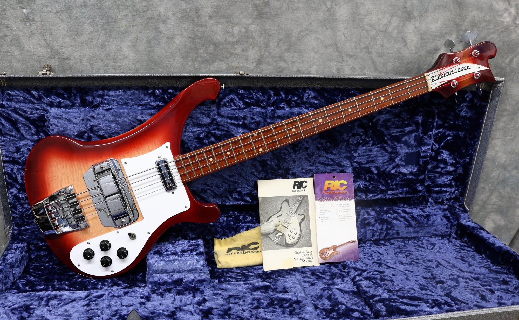 rickenbacker v63