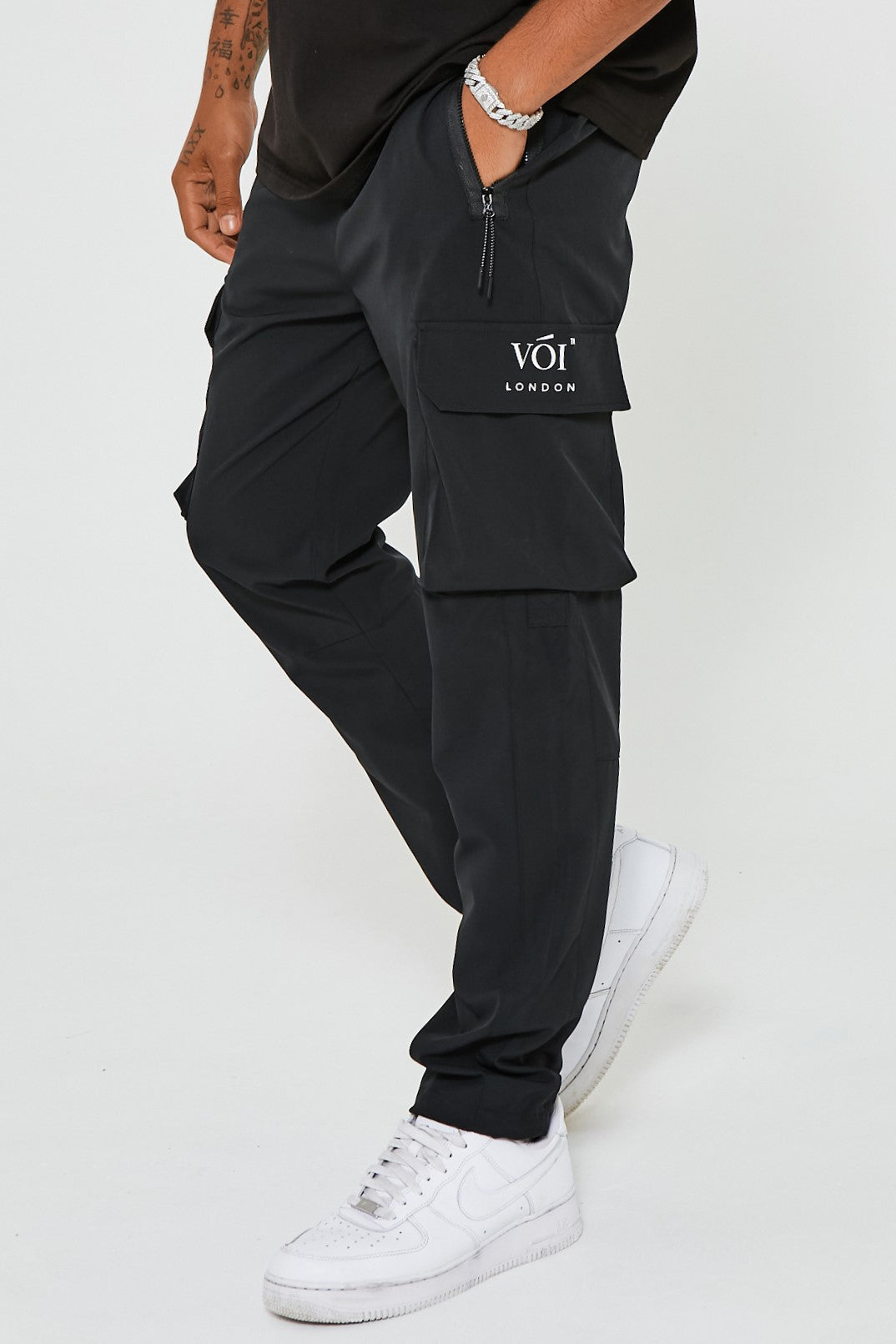 Baylis Tapered Cargo Woven Pants - Black