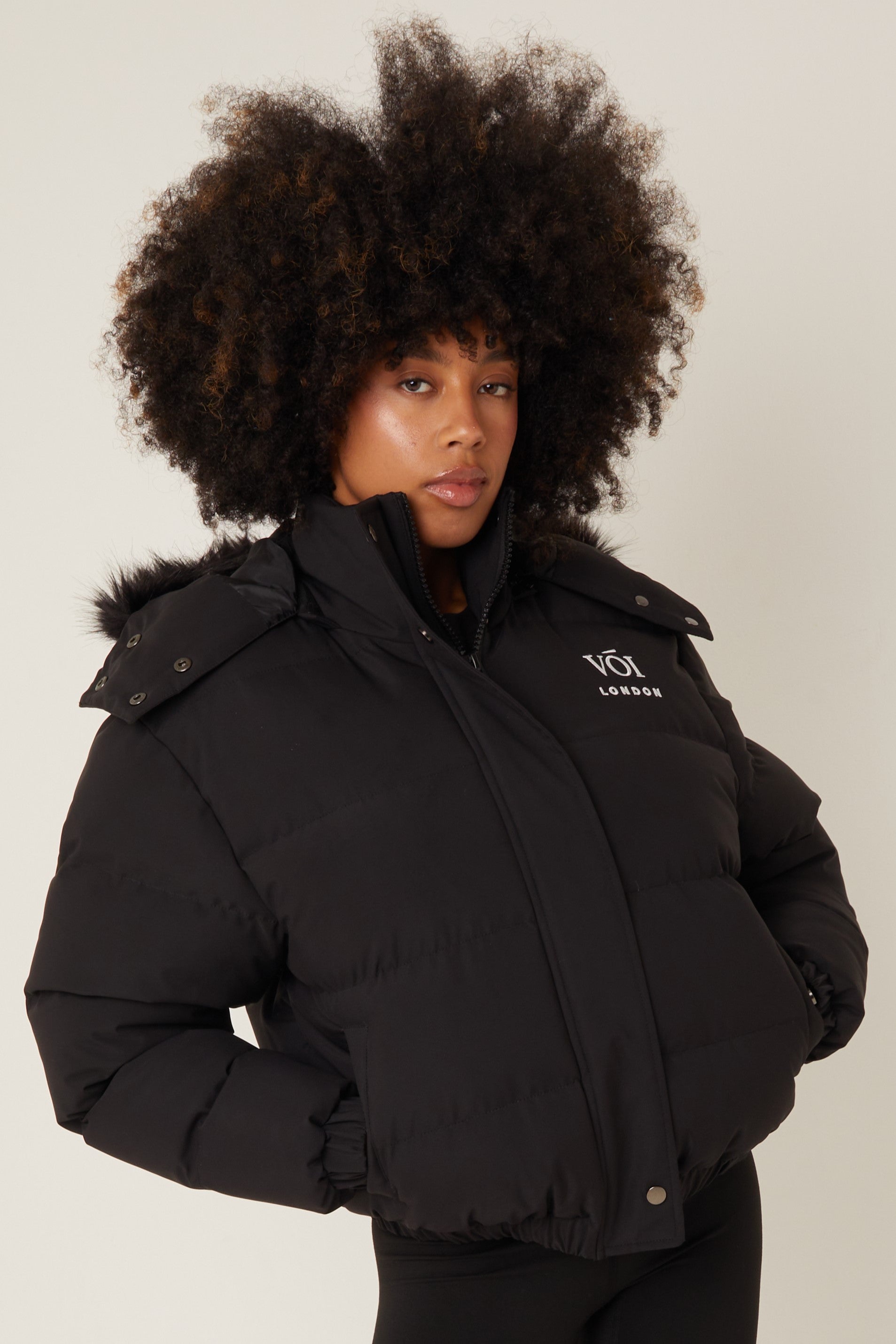 Victoria Cropped Puffer Jacket - Black