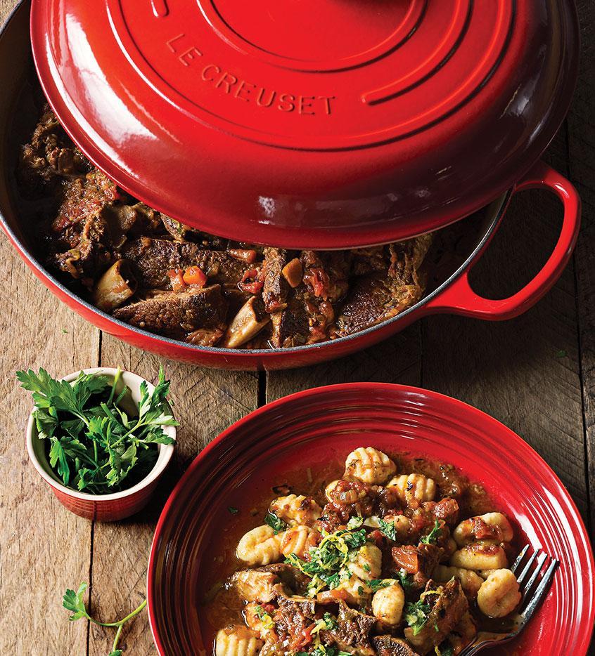 Le Creuset Oval Dutch Oven - 9.5-qt Cast Iron - Cherry Red – Cutlery and  More