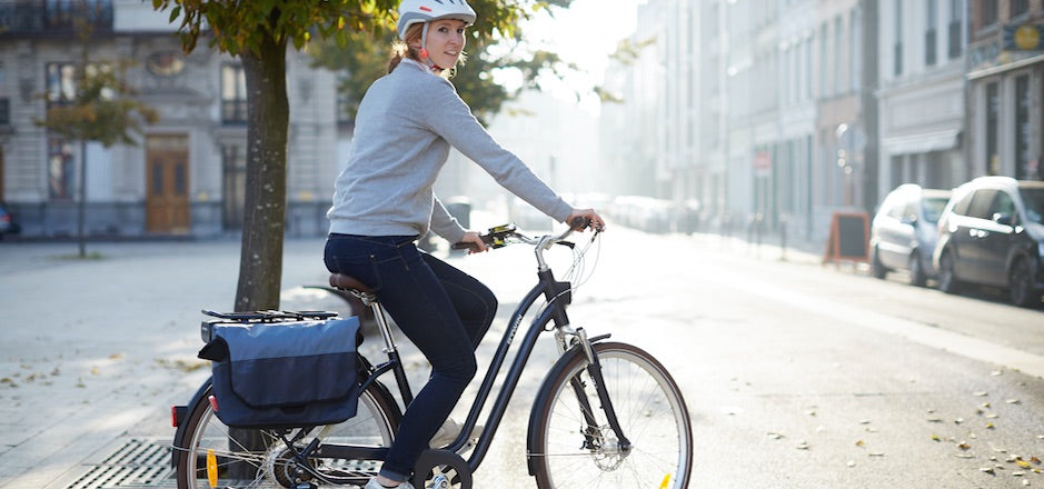 vélotaf vélo électrique femme porte bagage sacoche transport ville